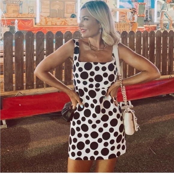 Zara polka dot mini dress LIMITED
EDITION, Bloggers favorite!!! - Picture 3 of 15